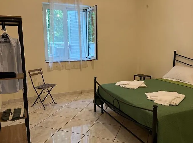 In Famiglia Apartment And Rooms For Pompei, Amalfi, Sorrento And Salerno